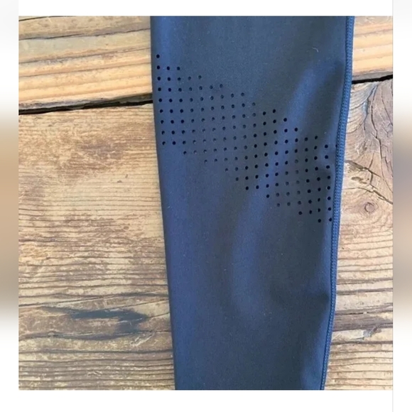 *RYDERWEAR BLACK PERFORATED LEGGINGS SZ XS NWOT* - Picture 7 of 8